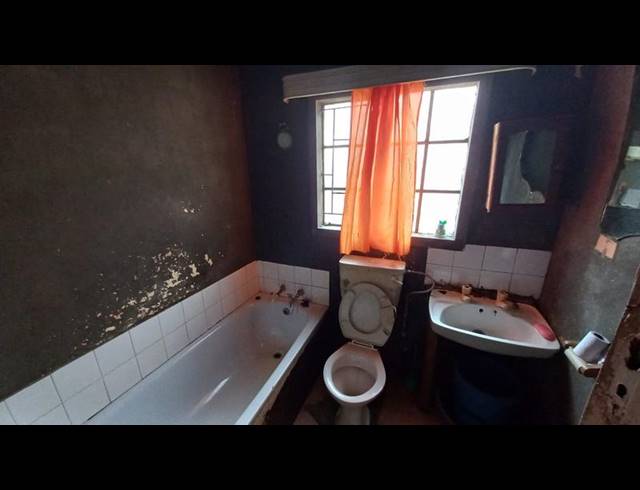 2 BEDROOM HOUSE FOR SALE IN HERMANSTAD